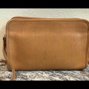 COACH Vintage Leather Shoulder Bag